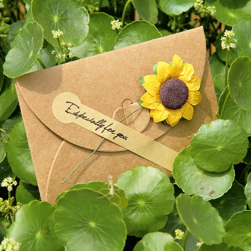 Creative Kraft Dried Flower Greeting Card