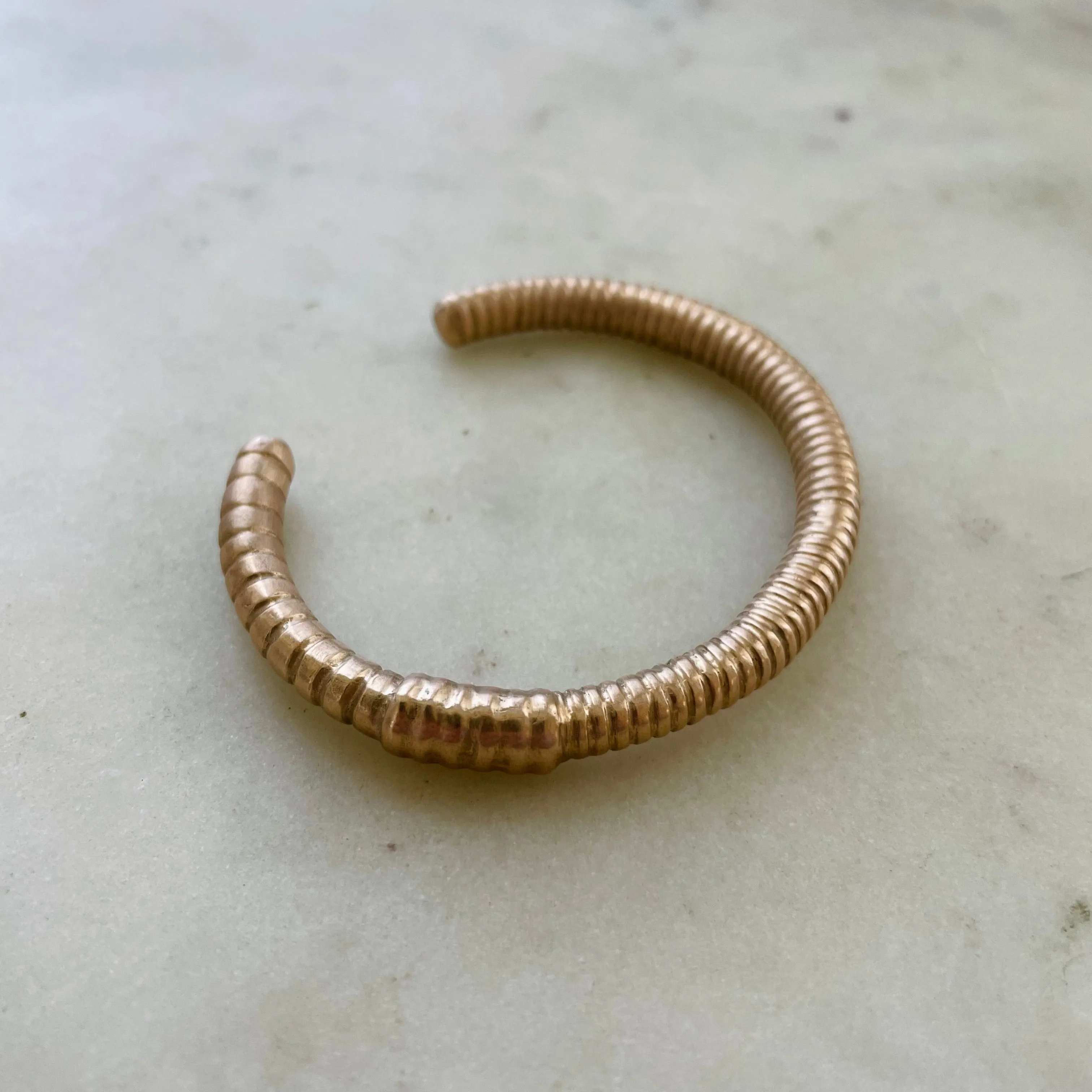 EARTHWORM CUFF