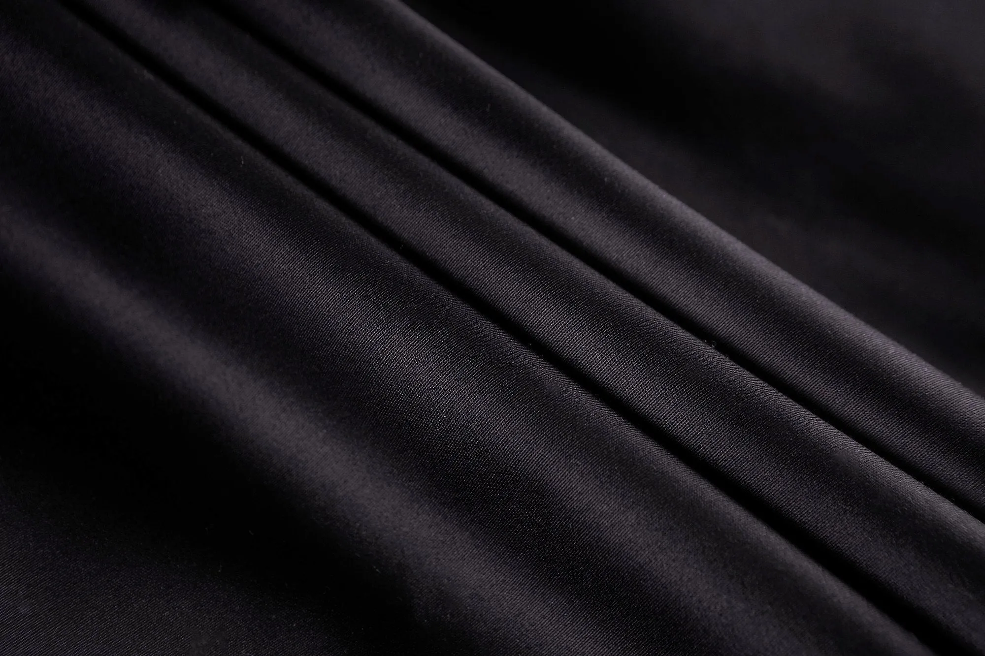 Hotelier Prestigio -  Onyx Black Fitted Sheet Set