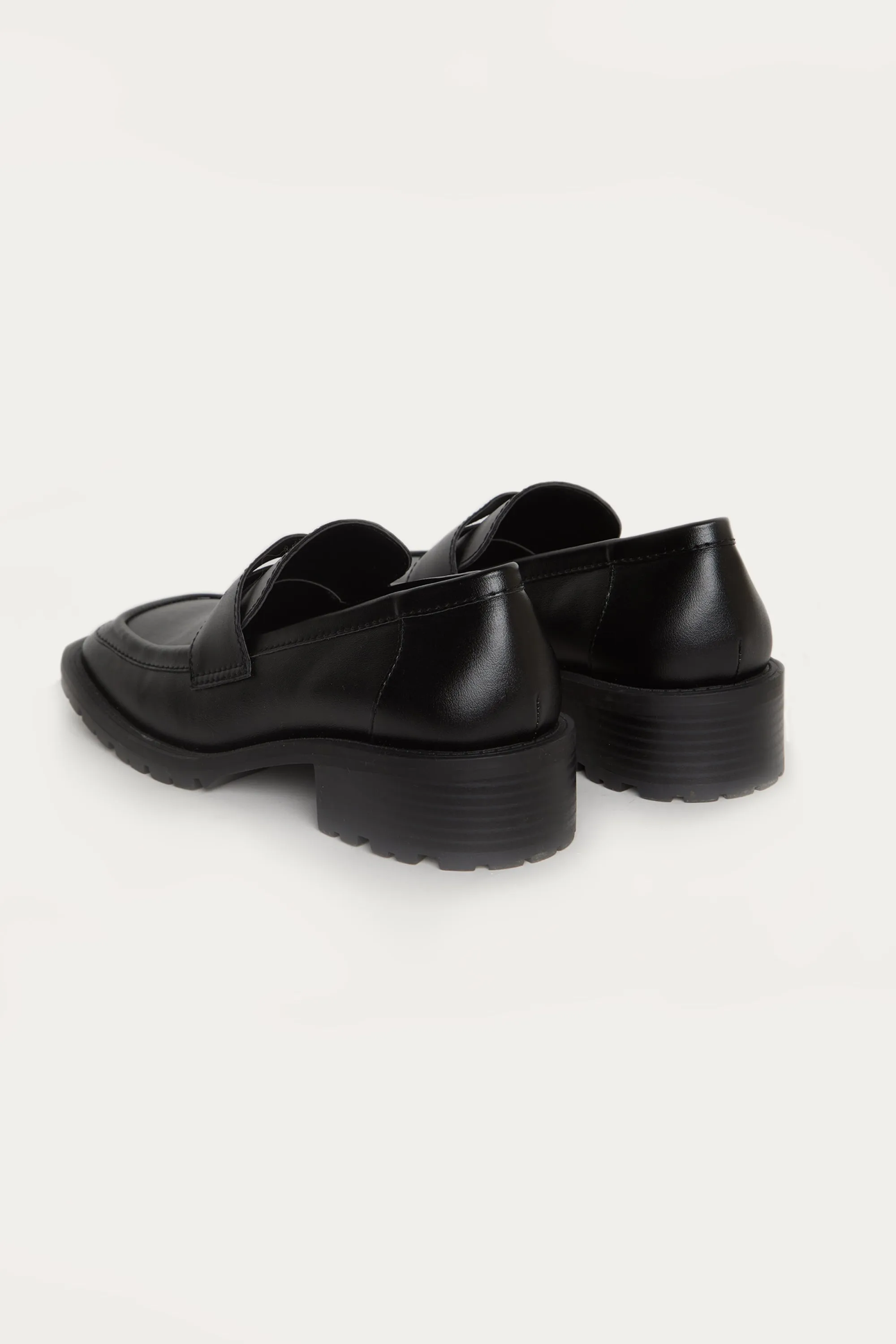 SQUARE TOE LOAFER