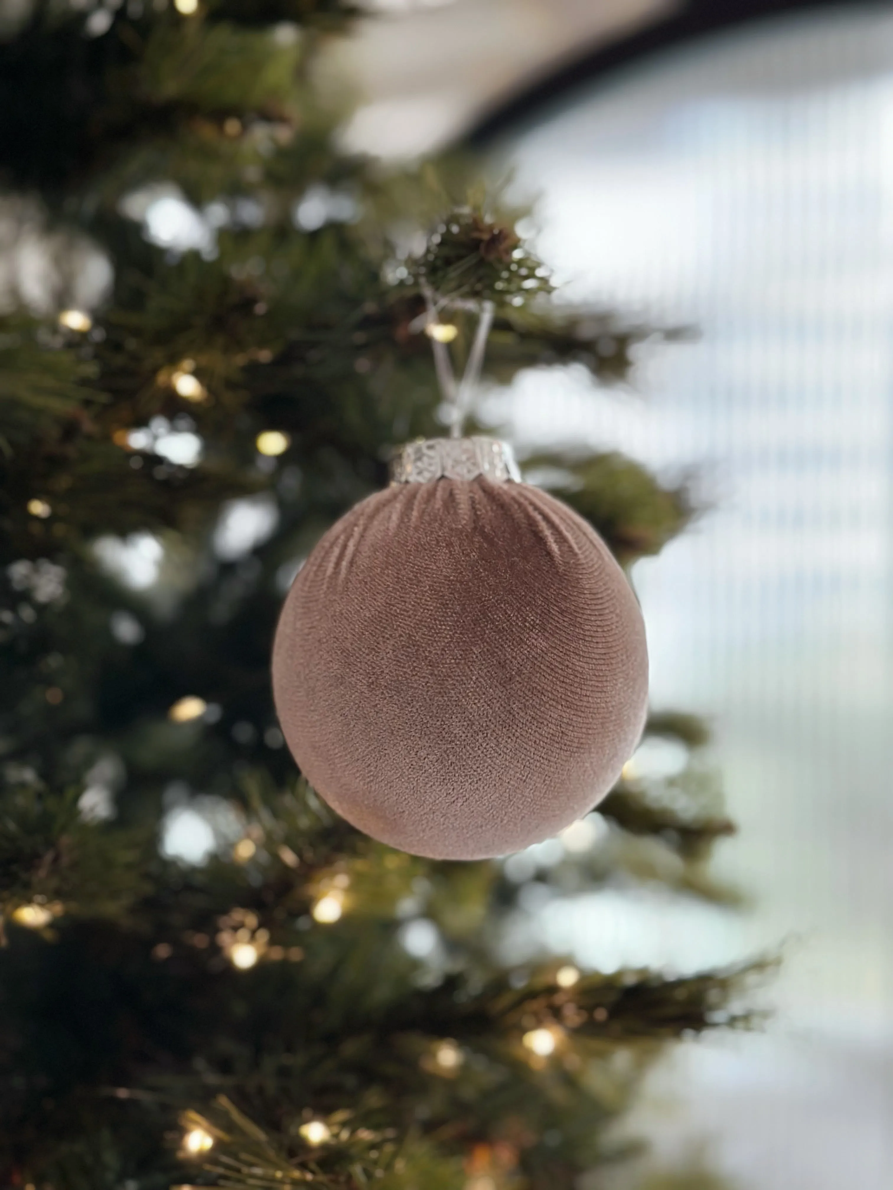 Velvety Latte & Evergreen 8cm Bauble Set (set of 15)