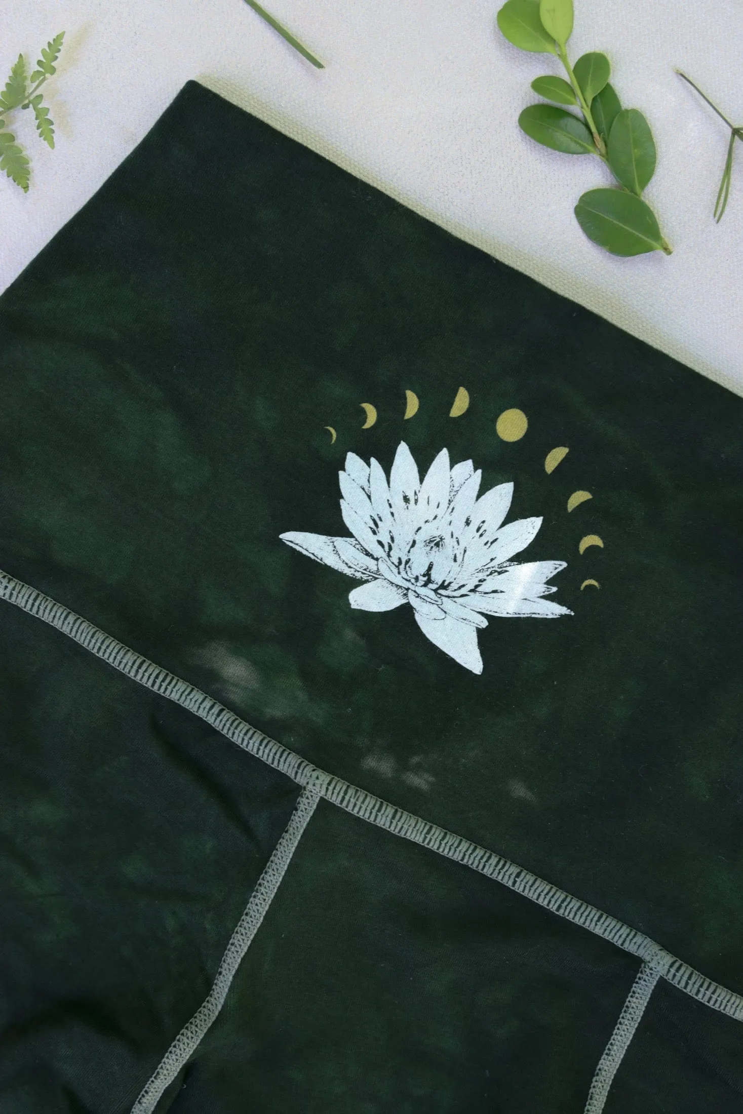 Water Lily Biker Shorts