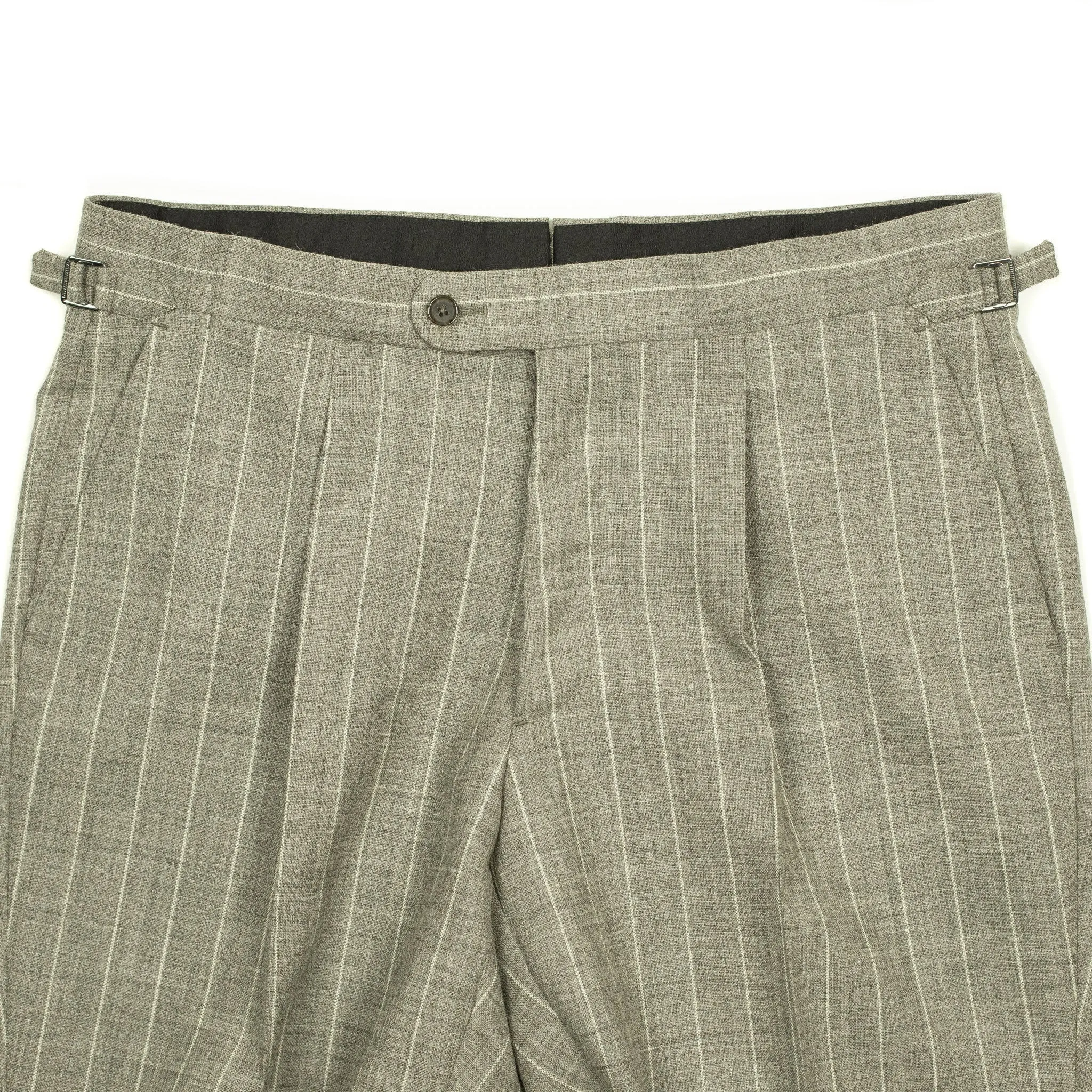 x Sartoria Carrara: Pleated trousers in taupe undyed wool with cream stripe